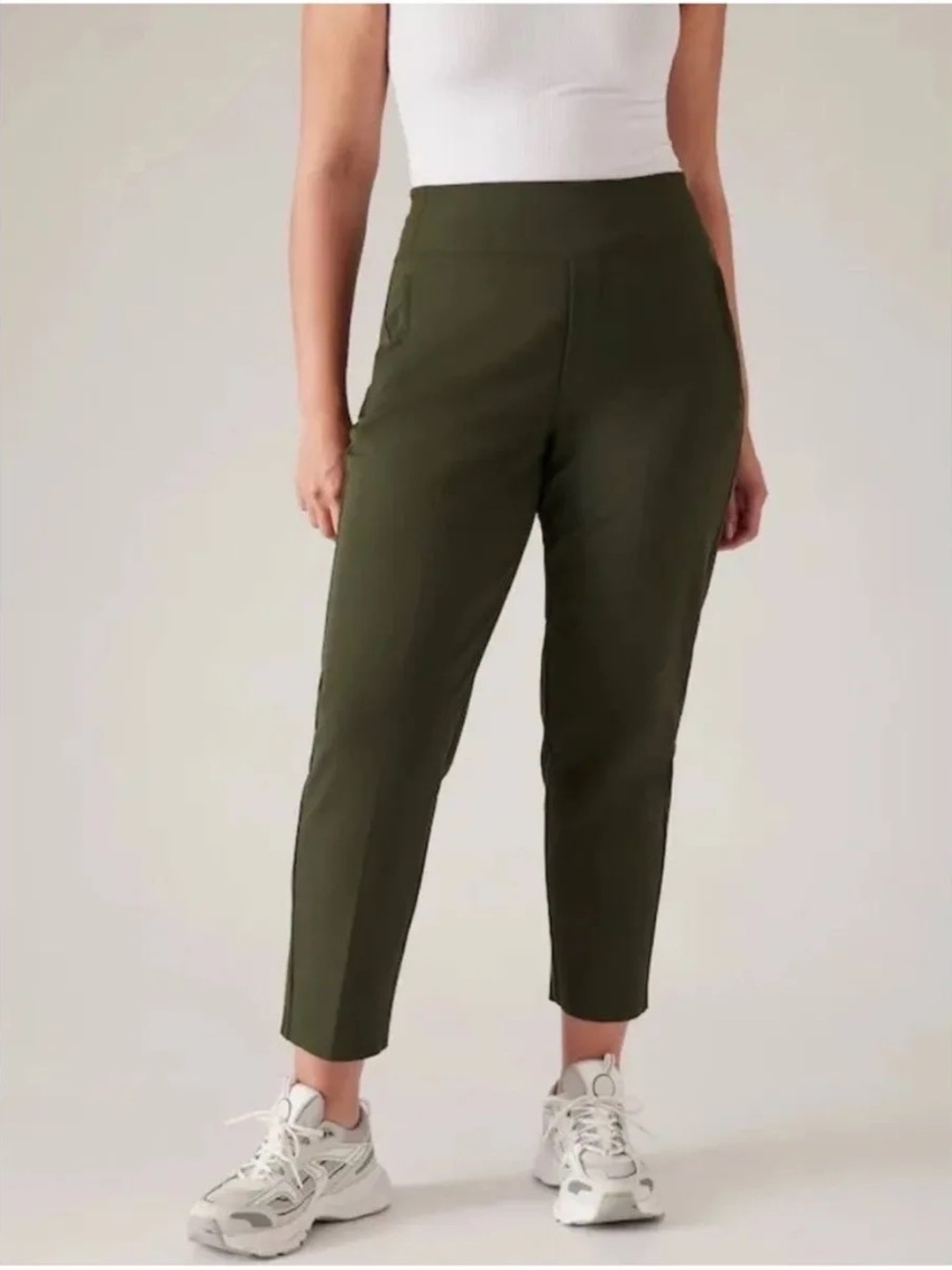 Athleta Curvy Endless High-Rise Crop Pants in Olive Green, Women’s Plus size 18